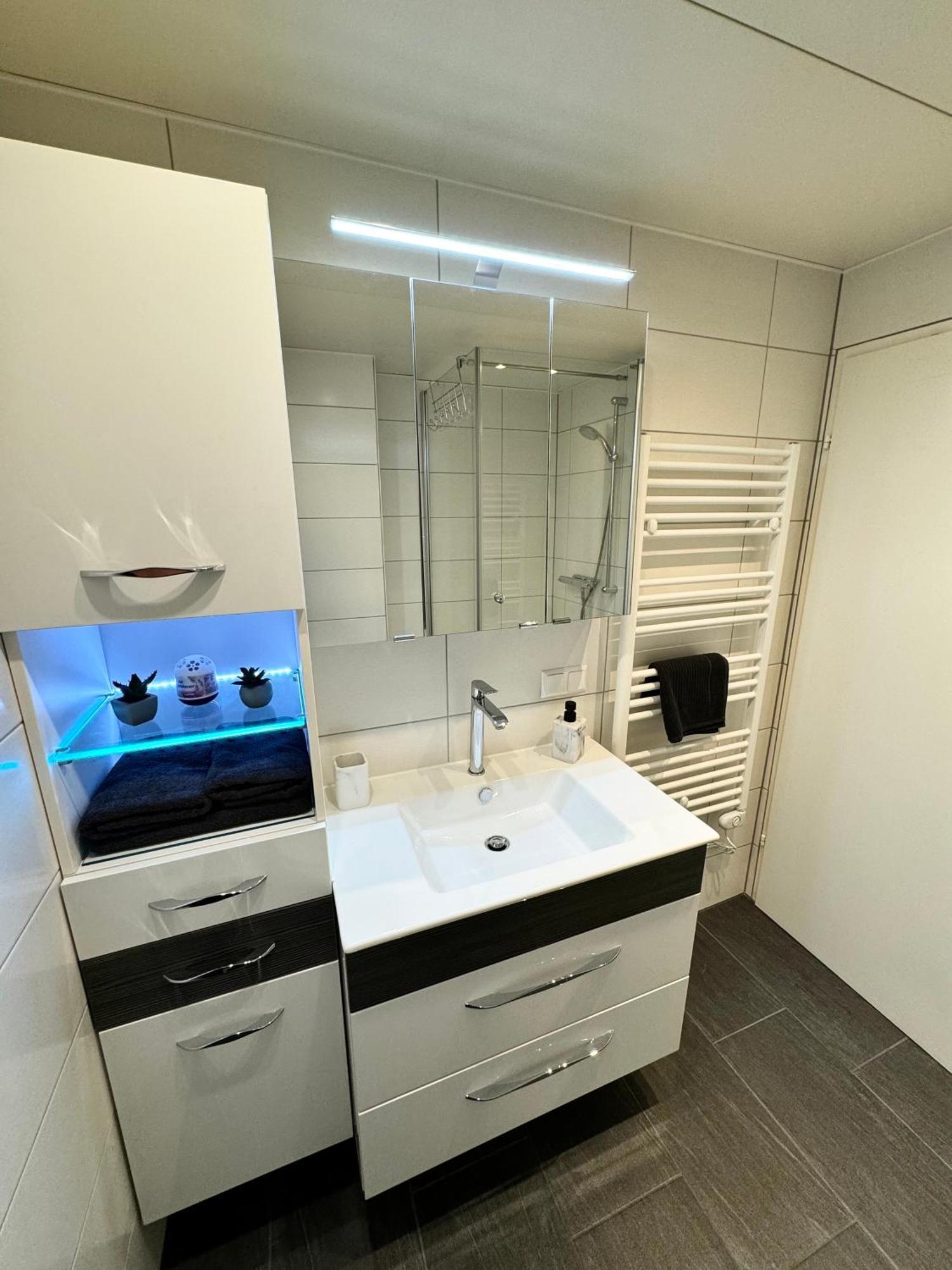 Apartment Am Ossiacher See Mit Seeblick Landskron Luaran gambar